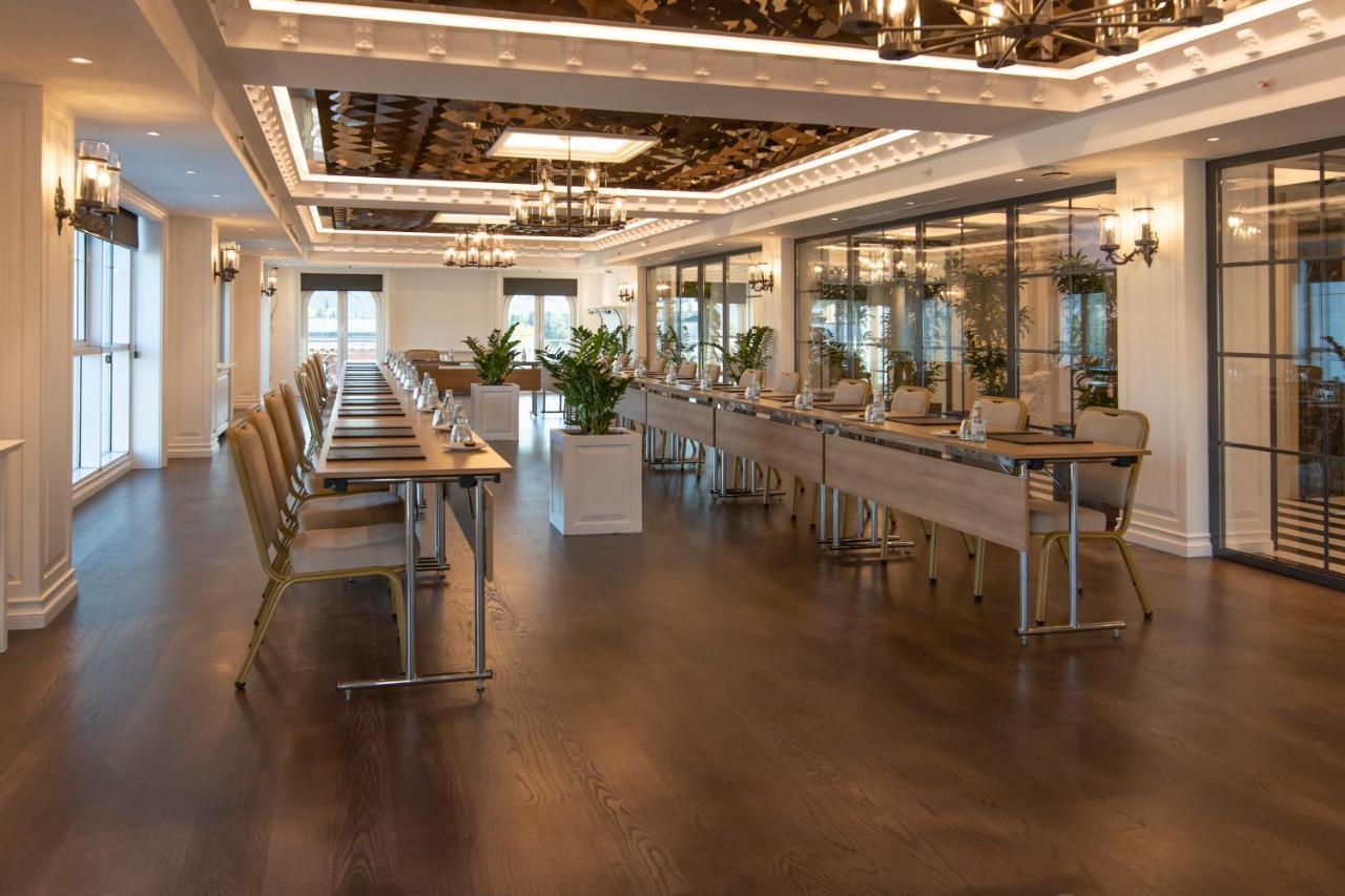 Xheko Imperial Luxury Hotel & Spa Tiranë Luaran gambar The interior of the restaurant